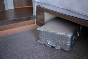 the b osaka-shinsekai