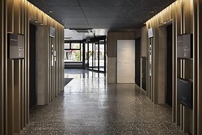 the b osaka-shinsekai