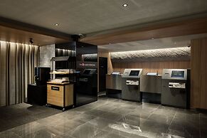 the b osaka-shinsekai