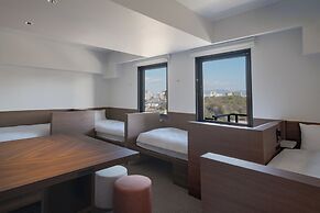 the b osaka-shinsekai