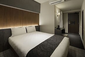 the b osaka-shinsekai