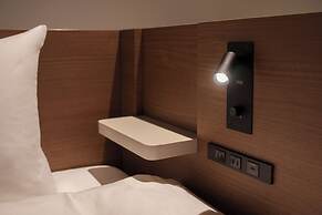 the b osaka-shinsekai