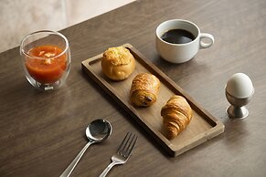 the b osaka-shinsekai