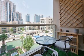 Luxurious Apt with Balcony The Greens Dubai