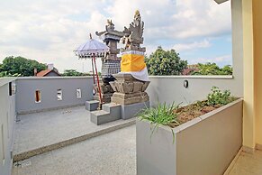 OYO 92952 Nirmala Guest House