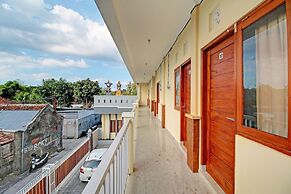 OYO 92952 Nirmala Guest House