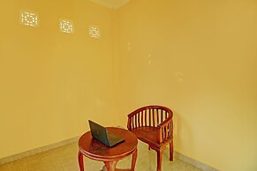 OYO 92952 Nirmala Guest House