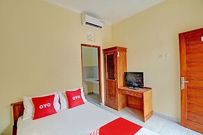 OYO 92952 Nirmala Guest House