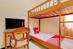 OYO 92912 Mtc Bunk Bed