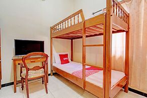 OYO 92912 Mtc Bunk Bed