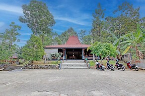 OYO 92912 Mtc Bunk Bed