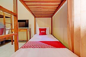 OYO 92912 Mtc Bunk Bed