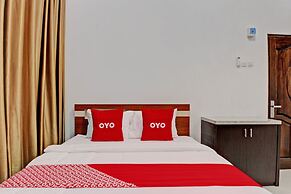Super OYO 92945 Guest House Nusa Indah Syariah