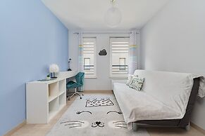 Family Apartment With AC by Renters