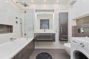 Family Apartment With AC by Renters