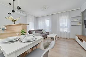 Family Apartment With AC by Renters