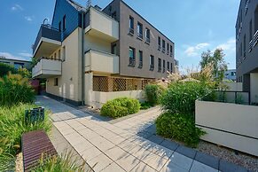 Family Apartment With AC by Renters