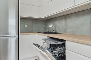 Family Apartment With AC by Renters