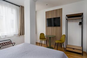 Pappagallo Apartments