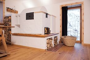 Mondschein Hotel and Chalet