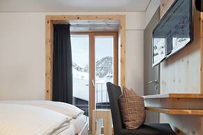 Mondschein Hotel and Chalet