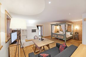 Mondschein Hotel and Chalet