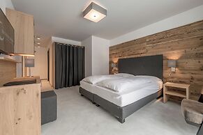 Mondschein Hotel and Chalet