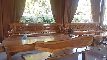 Collection O 93028 Homestay Joglo Ibu