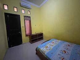 OYO Life  93036 Eddy Homestay Syariah