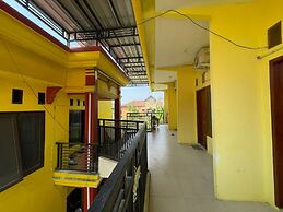 OYO Life  93036 Eddy Homestay Syariah