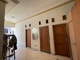 OYO Life  93036 Eddy Homestay Syariah