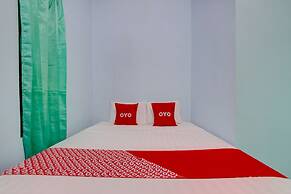 Super OYO 93012 Griya Kencana Asri Syariah