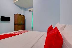 Super OYO 93012 Griya Kencana Asri Syariah