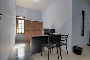 Super OYO 93012 Griya Kencana Asri Syariah