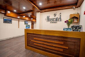 Muscatel Stardust - Chowrasta Mall Road