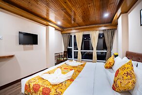 Muscatel Stardust - Chowrasta Mall Road