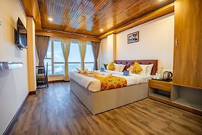 Muscatel Stardust - Chowrasta Mall Road