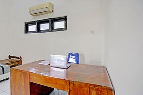 OYO Life 93037 Nova Jaya Homestay Syariah