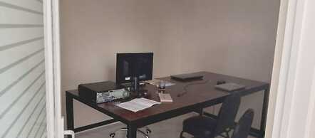 SPOT ON 93042 Lina Homestay Syariah