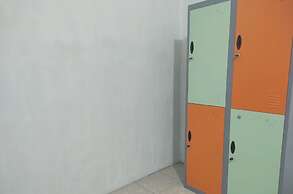 SPOT ON 93042 Lina Homestay Syariah