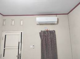 OYO 93060 Wisma Astukara Syariah Near Sejahtera Department Store Pinra