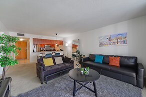 Modern condo in the heart of Brickell