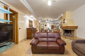 3578 Home In Salento Luna by Barbarhouse