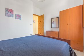 3383 Nomet House by Barbarhouse