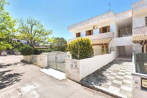 3383 Nomet House by Barbarhouse