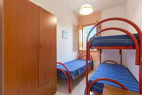 3383 Nomet House by Barbarhouse