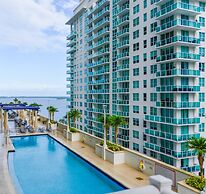 Luxurious  Pool at The Club Brickell Bay