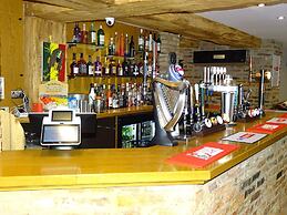 Oddfellows Hotel Bar & Restaurant