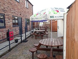 Oddfellows Hotel Bar & Restaurant