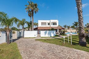 3542 Villa Beach by Barbarhouse